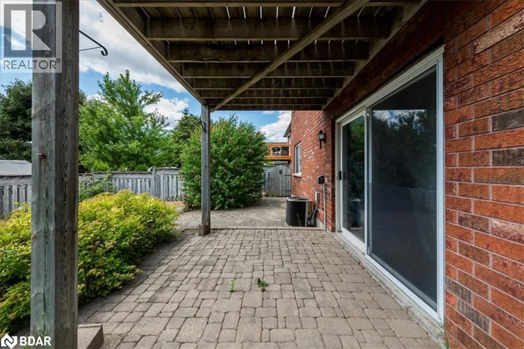 12 REVELSTOKE Court