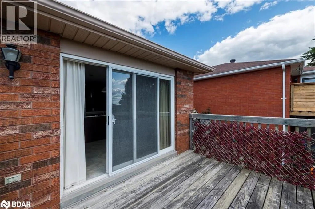 12 REVELSTOKE Court