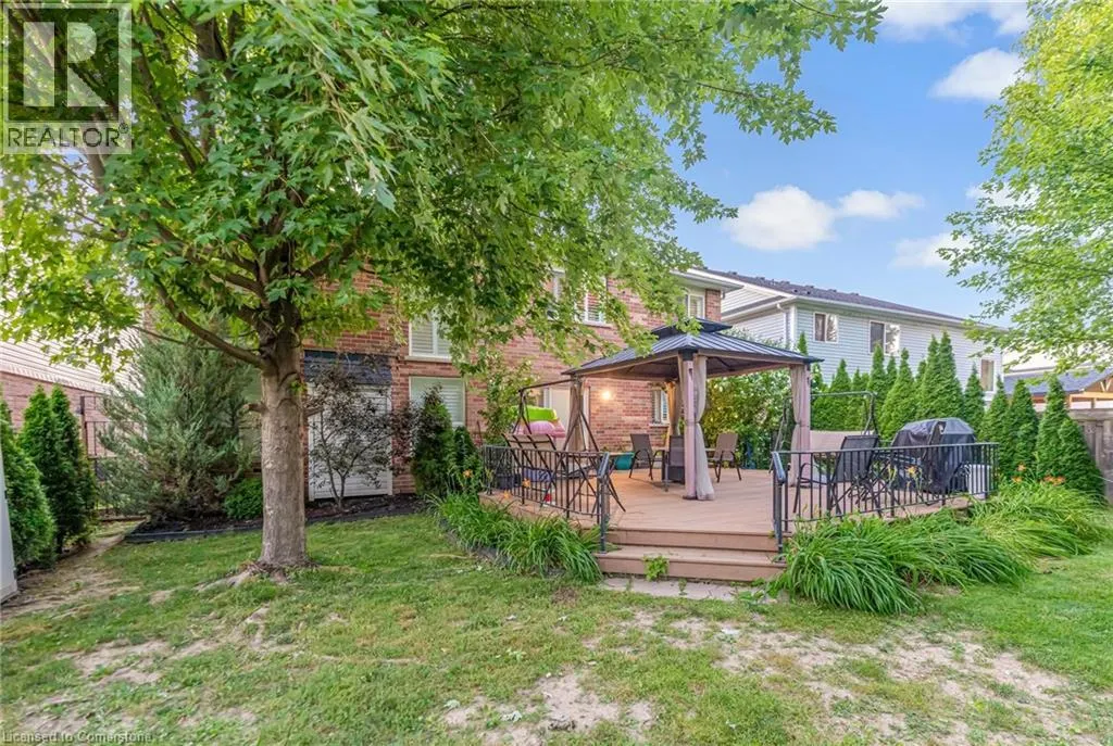 17 WEBB Avenue
