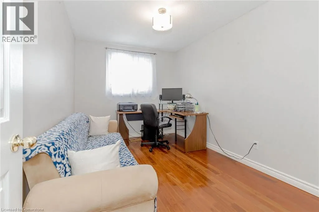 4155 DURSLEY Crescent