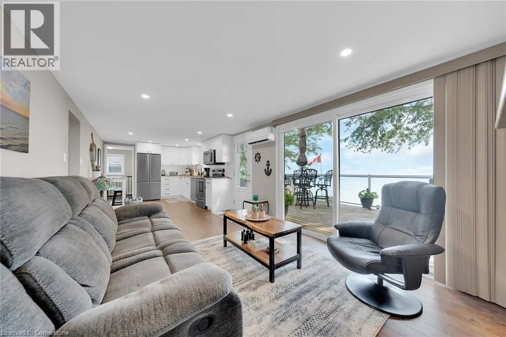 42 ERIEVIEW Lane
