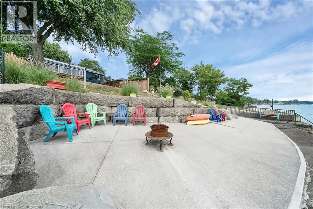 42 ERIEVIEW Lane