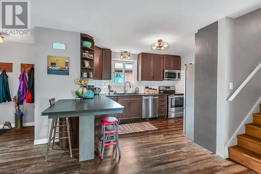 44 RAVINE Crescent