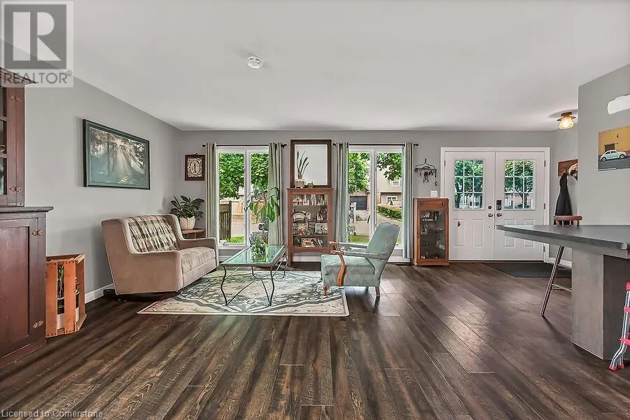 44 RAVINE Crescent