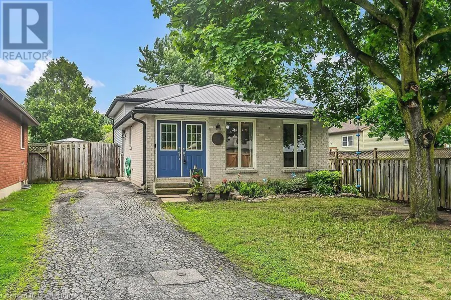 44 RAVINE Crescent