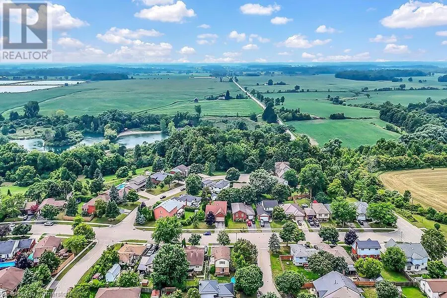 44 RAVINE Crescent