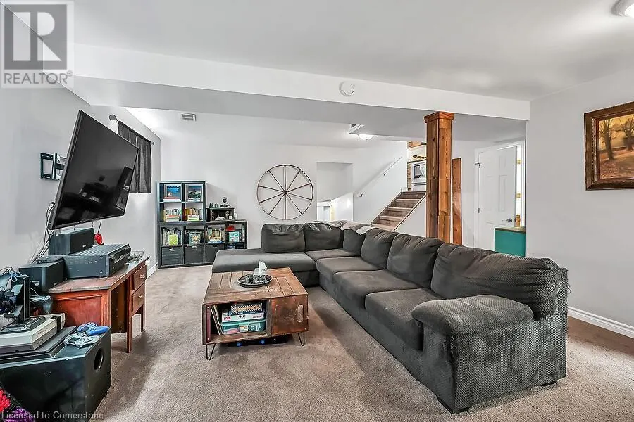 44 RAVINE Crescent