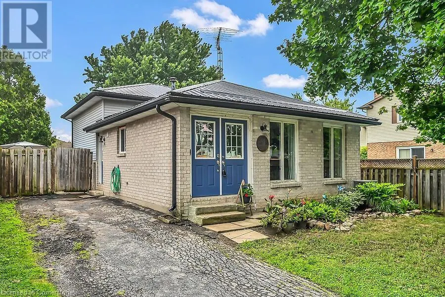 44 RAVINE Crescent