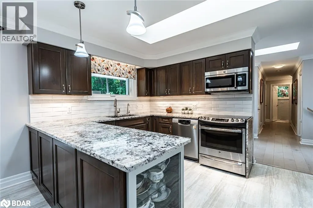 1457 CHAMPLAIN Road