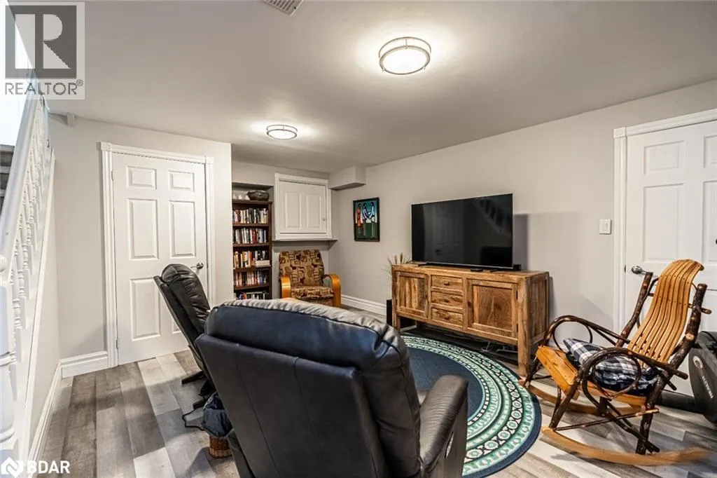 1457 CHAMPLAIN Road