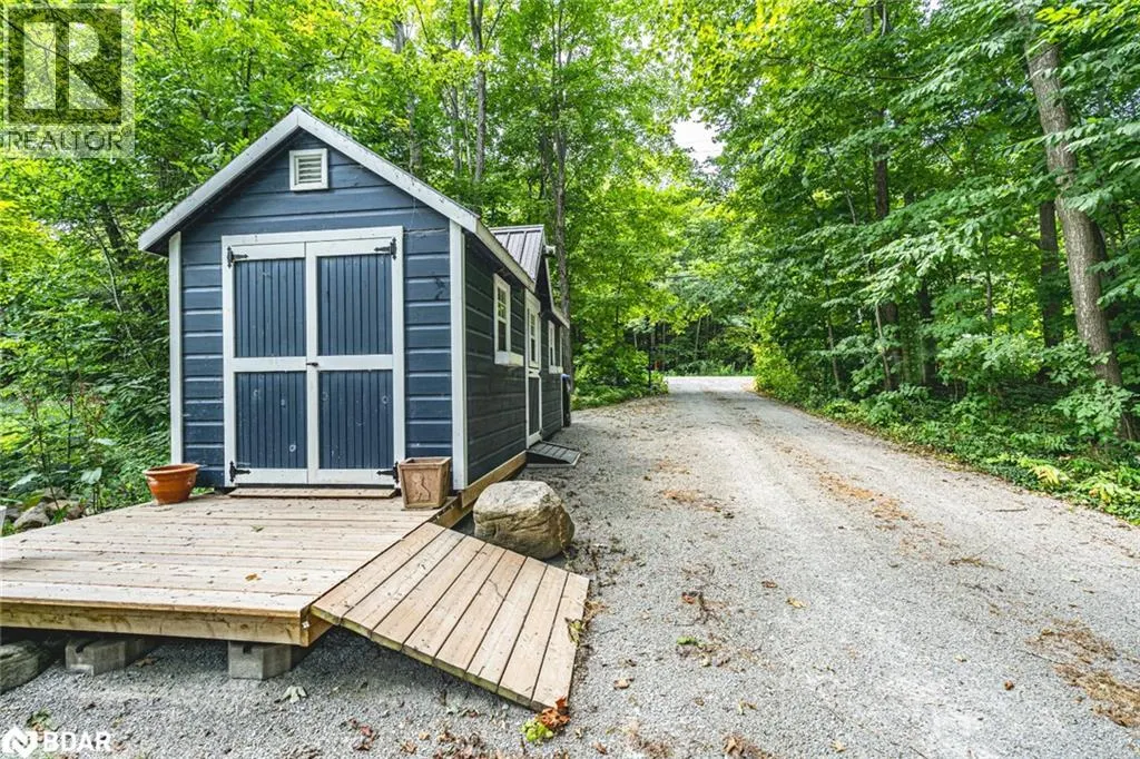 1457 CHAMPLAIN Road