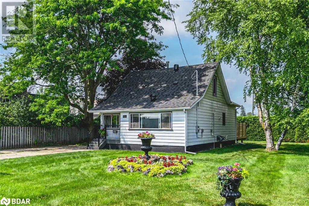 104 MOBERLY Street