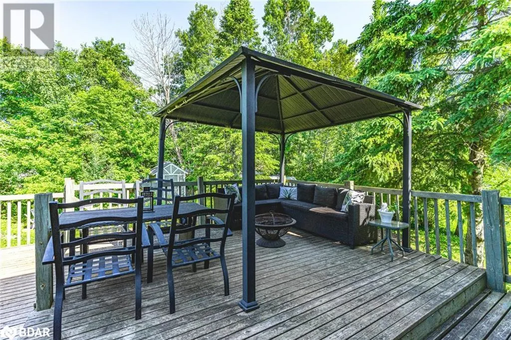 26 ROYAL BEECH Drive