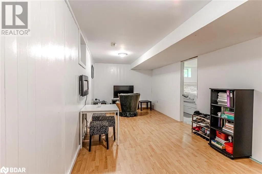 26 ROYAL BEECH Drive