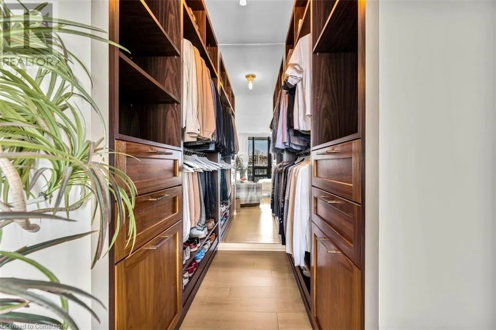 33 LOMBARD Street Unit# 4302, #4302