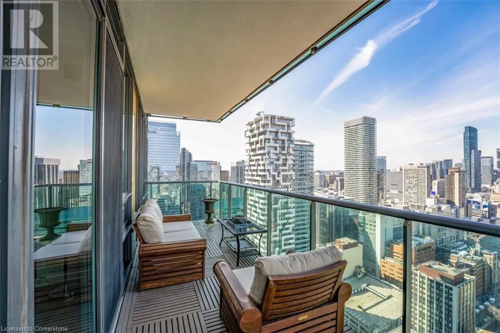 33 LOMBARD Street Unit# 4302, #4302