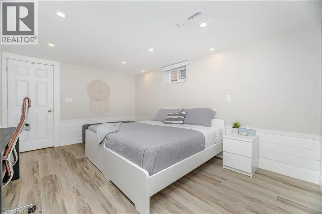 77 FAIRVIEW Road