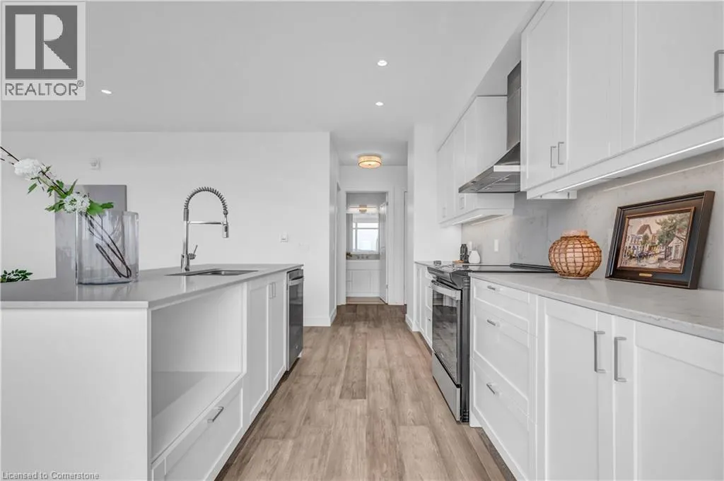 15 GLEBE Street Unit# 1414, #1414