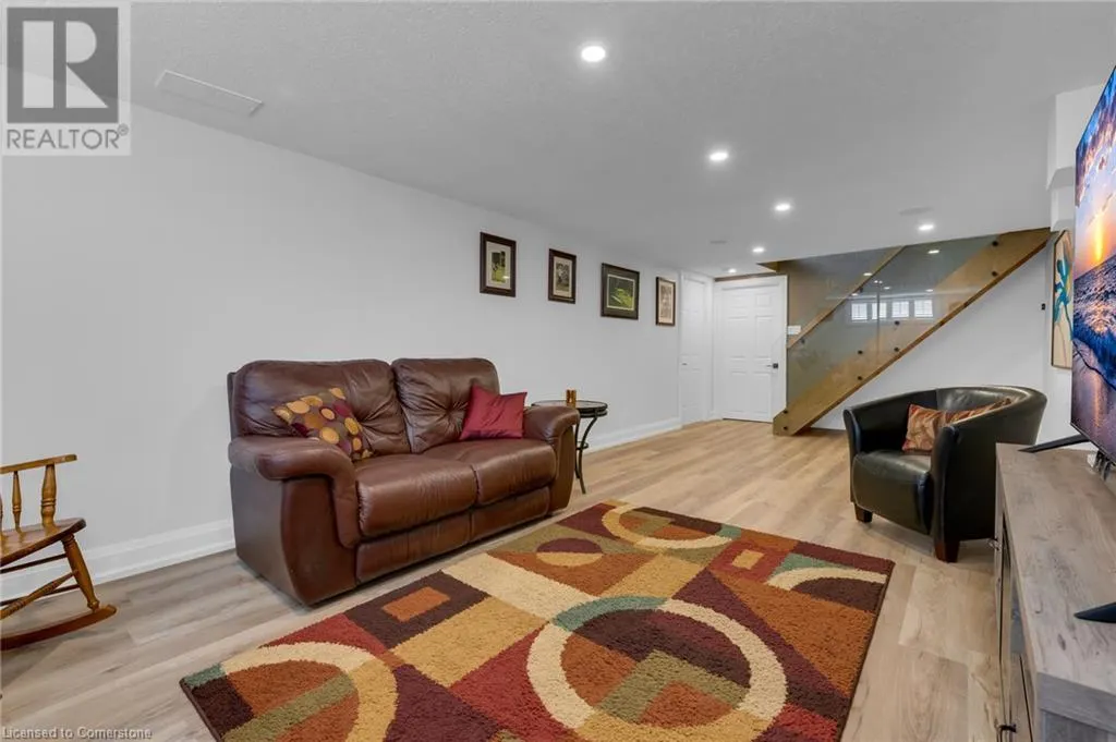 83 DORCHESTER Drive