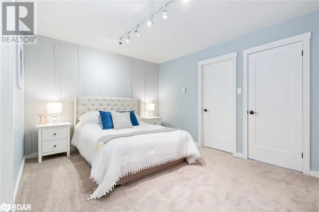 #403 - 12 DAWSON Drive