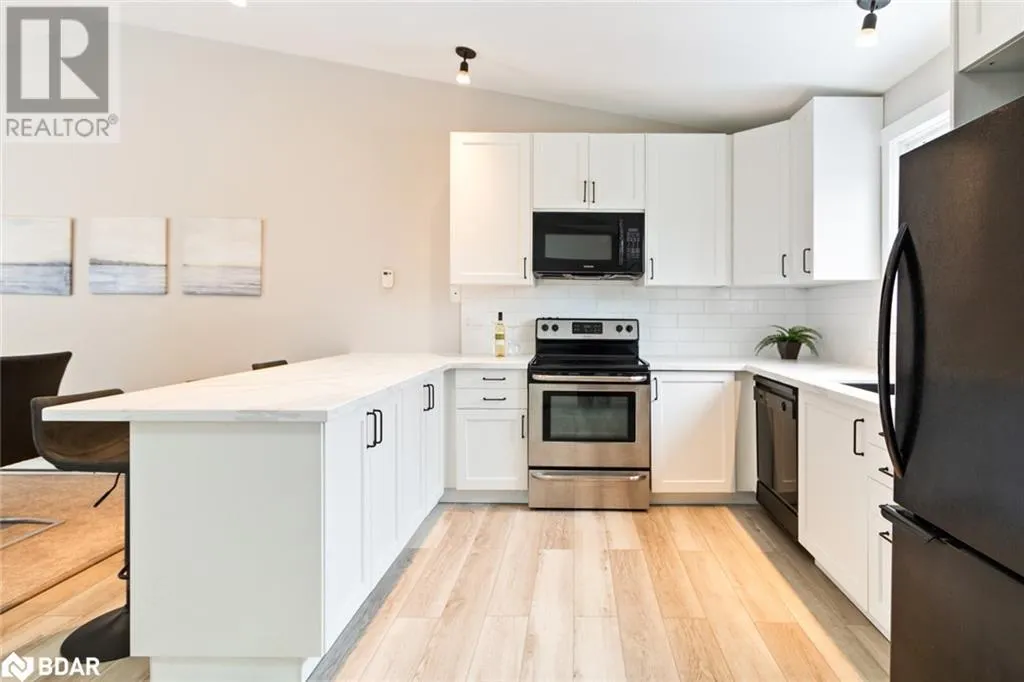 #403 - 12 DAWSON Drive