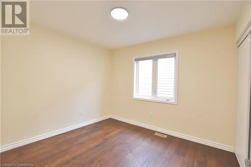47 PICKETT Place