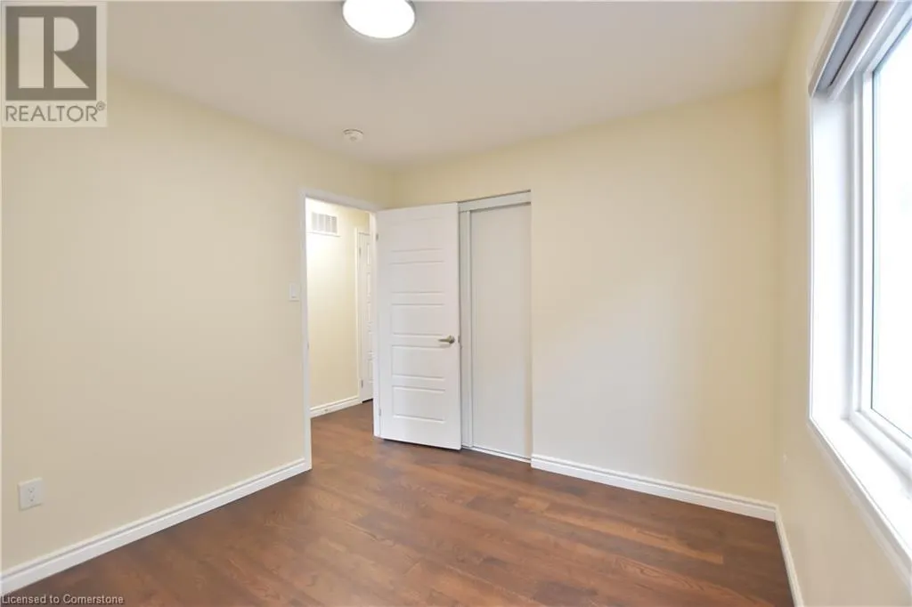 47 PICKETT Place