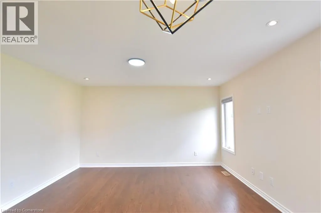 47 PICKETT Place