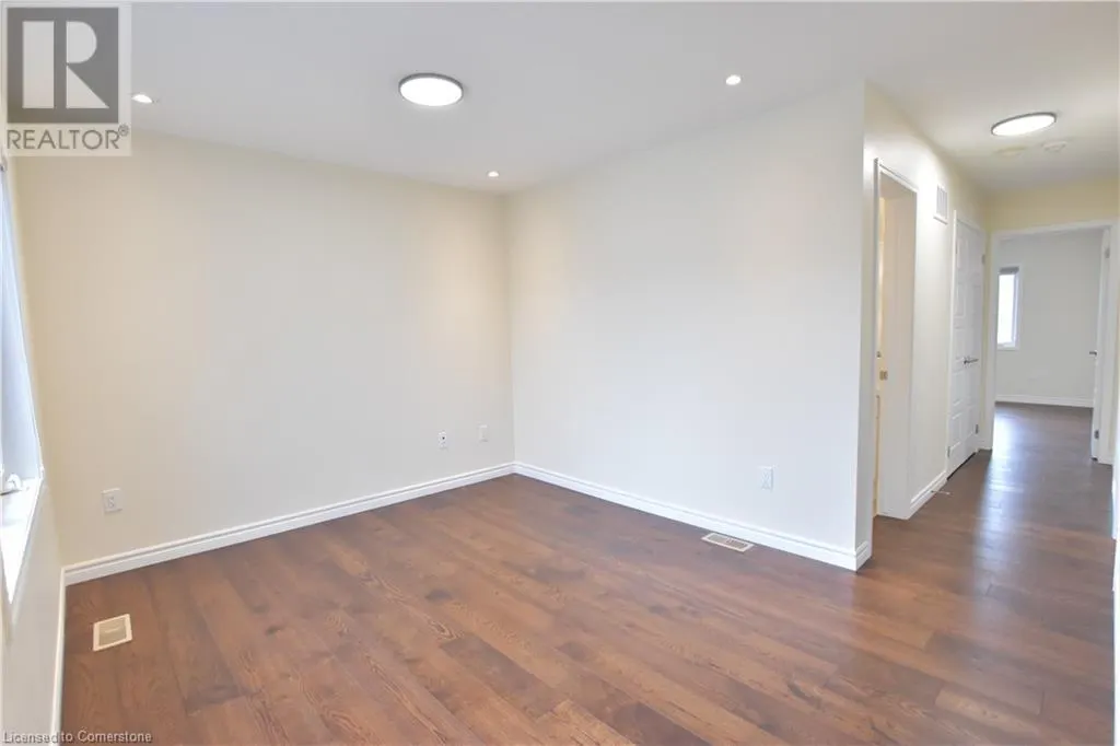 47 PICKETT Place