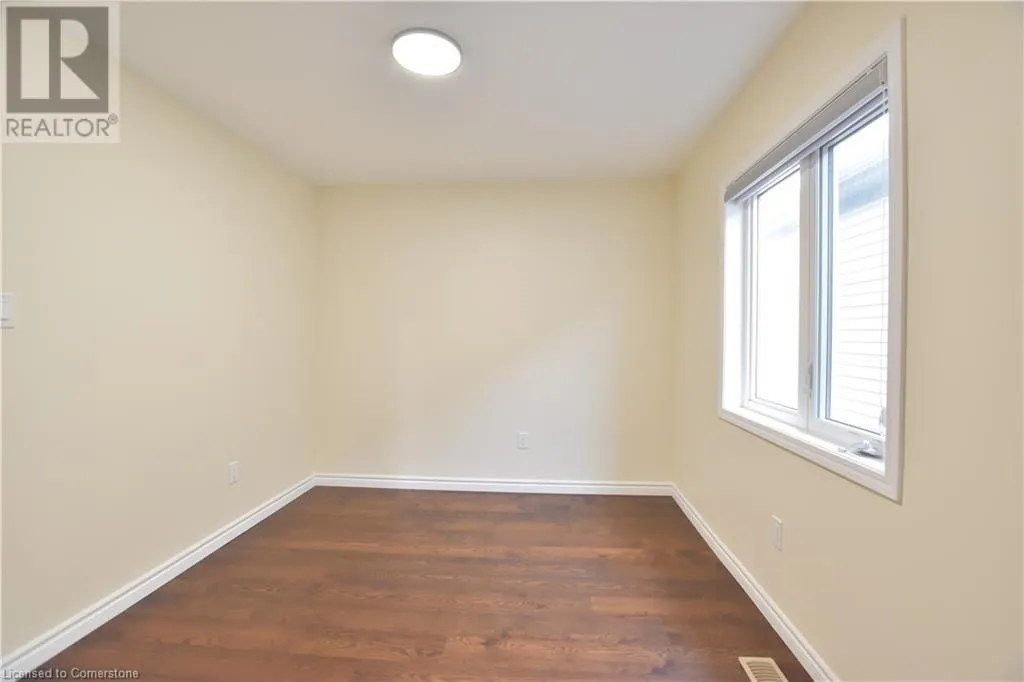 47 PICKETT Place