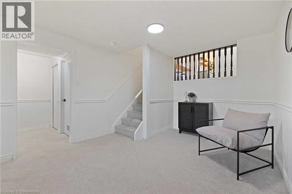 5 UXBRIDGE Crescent
