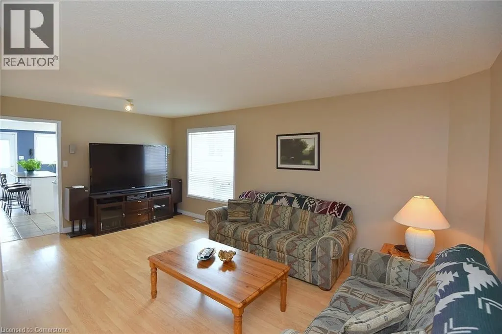 4002 JARVIS Crescent