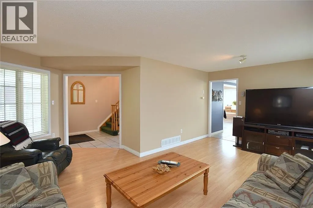 4002 JARVIS Crescent