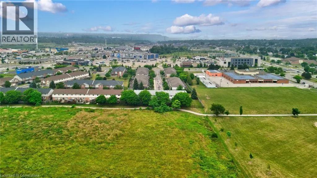 800 PARAMOUNT Drive Unit# 28, #28