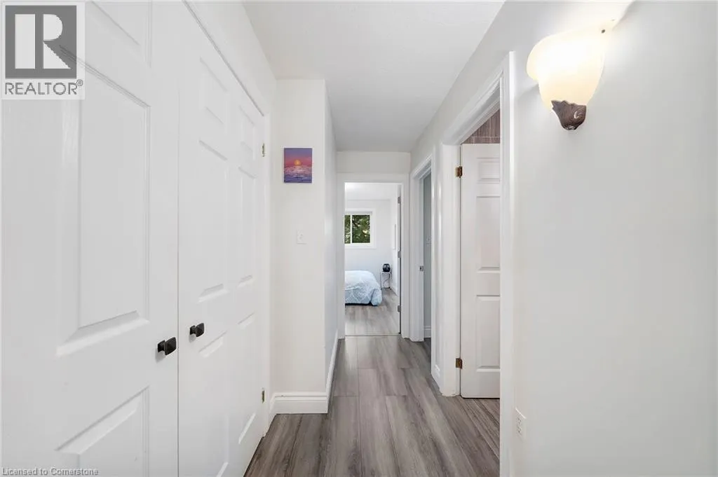 800 PARAMOUNT Drive Unit# 28, #28