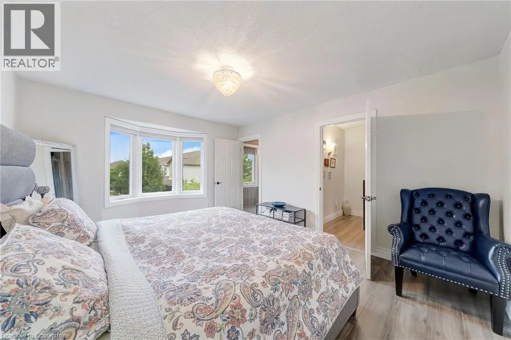 800 PARAMOUNT Drive Unit# 28, #28