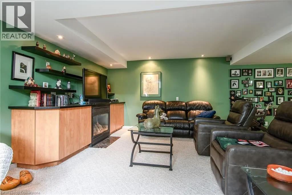 545 LAURELWOOD Drive Unit# 21, #21