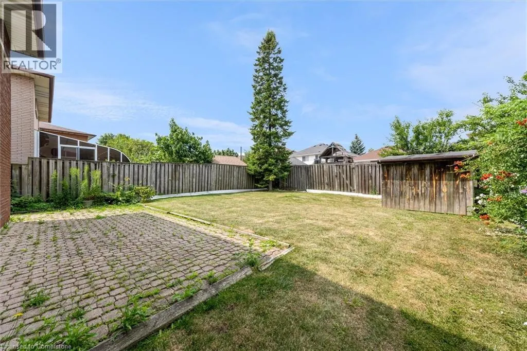 120 RAVENBURY Drive