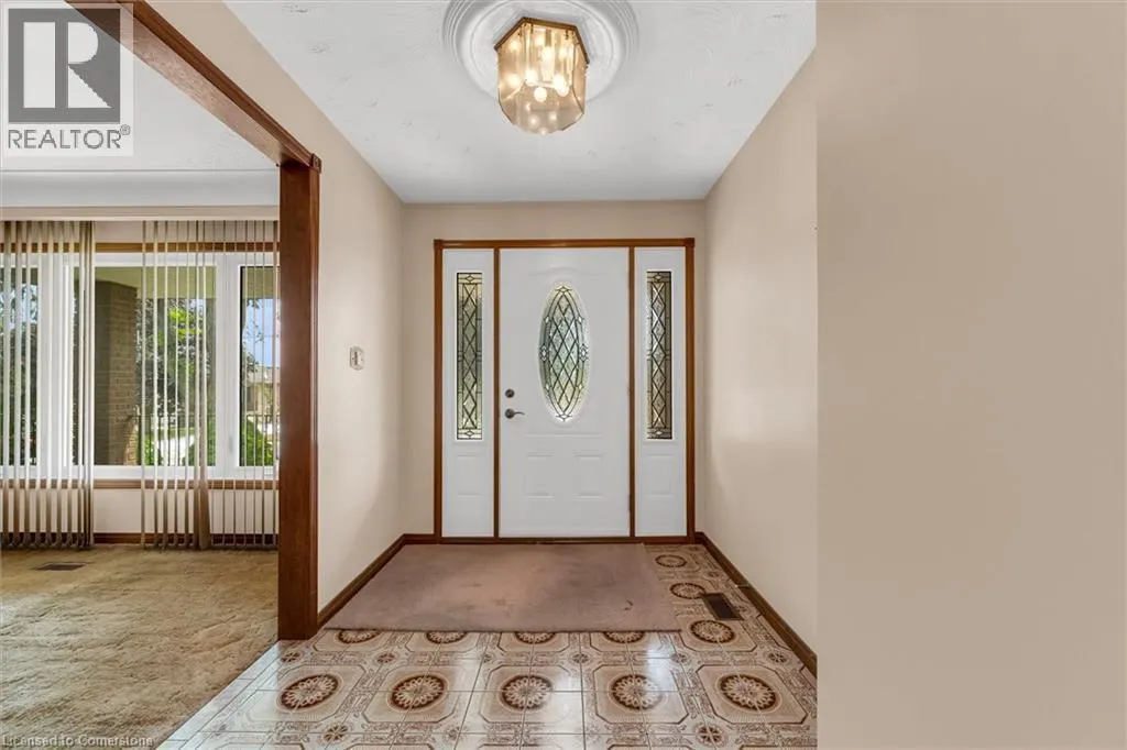 120 RAVENBURY Drive