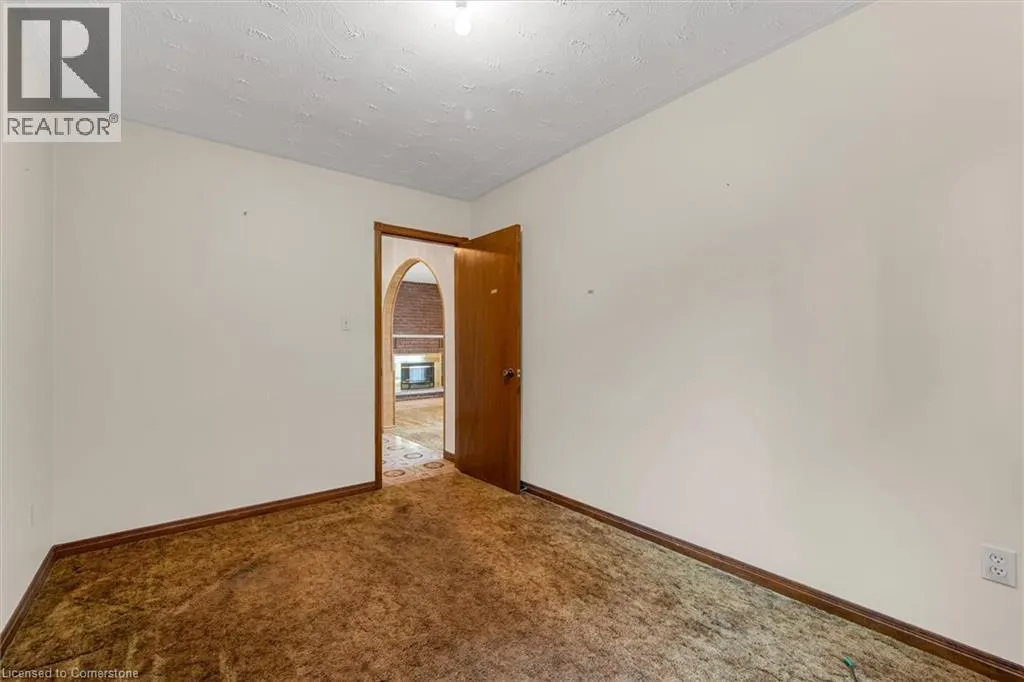 120 RAVENBURY Drive