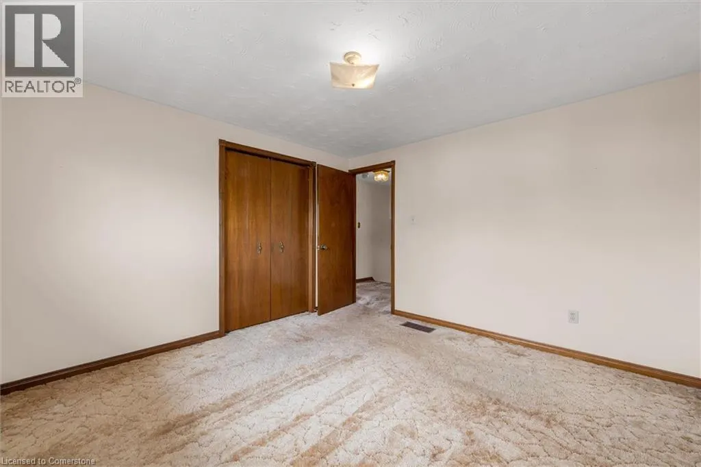 120 RAVENBURY Drive