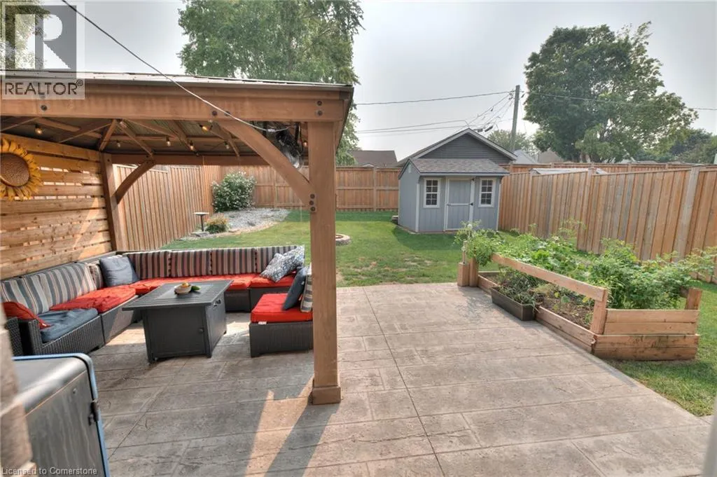 180 SNYDER Avenue N