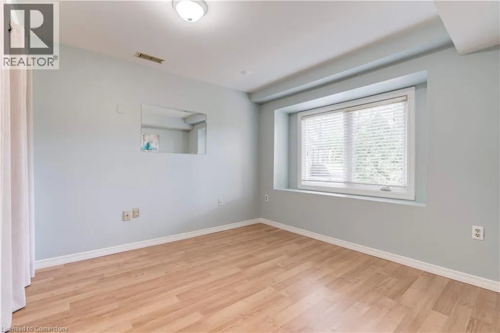 2774 KING Street E Unit# 10, #10