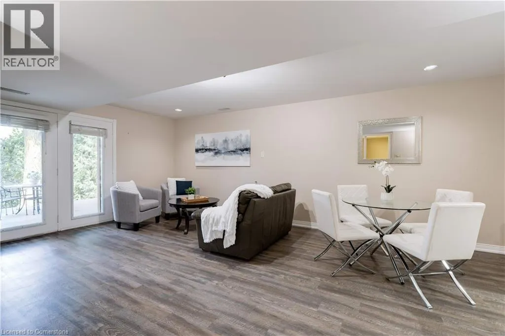 2774 KING Street E Unit# 10, #10