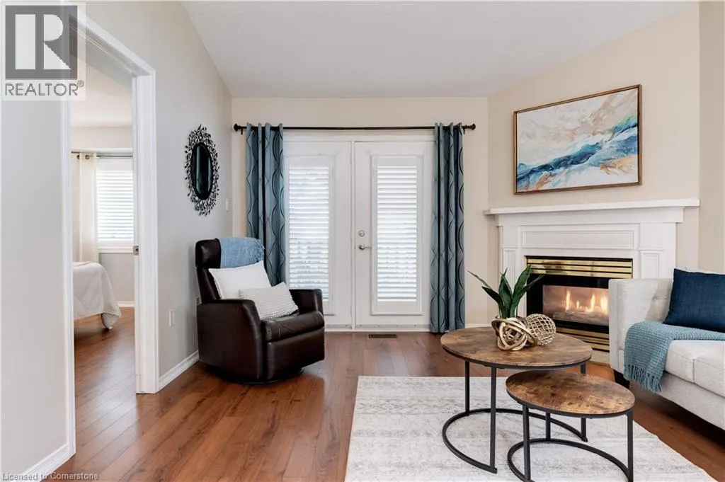 2774 KING Street E Unit# 10, #10