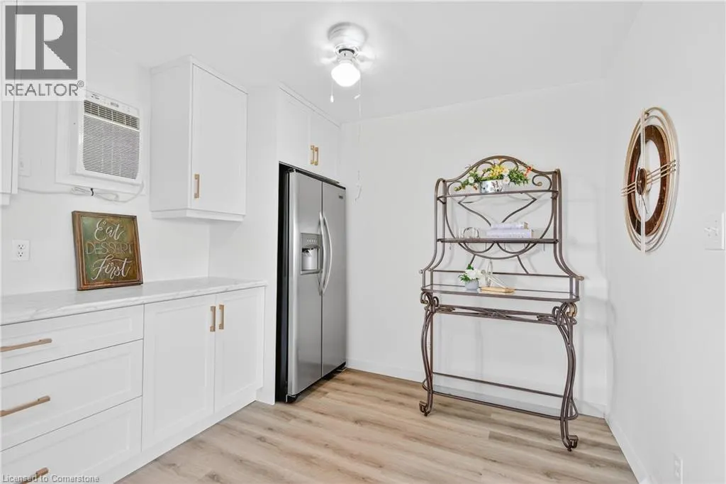 2041 THIRD STREET LOUTH