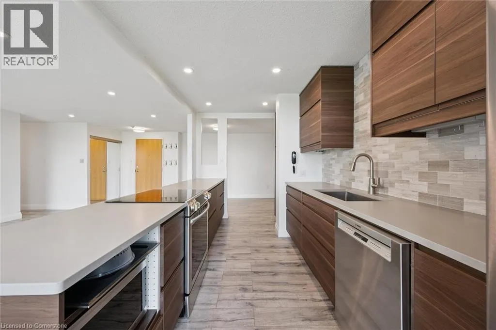 55 BLUE SPRINGS Drive Unit# 706, #706
