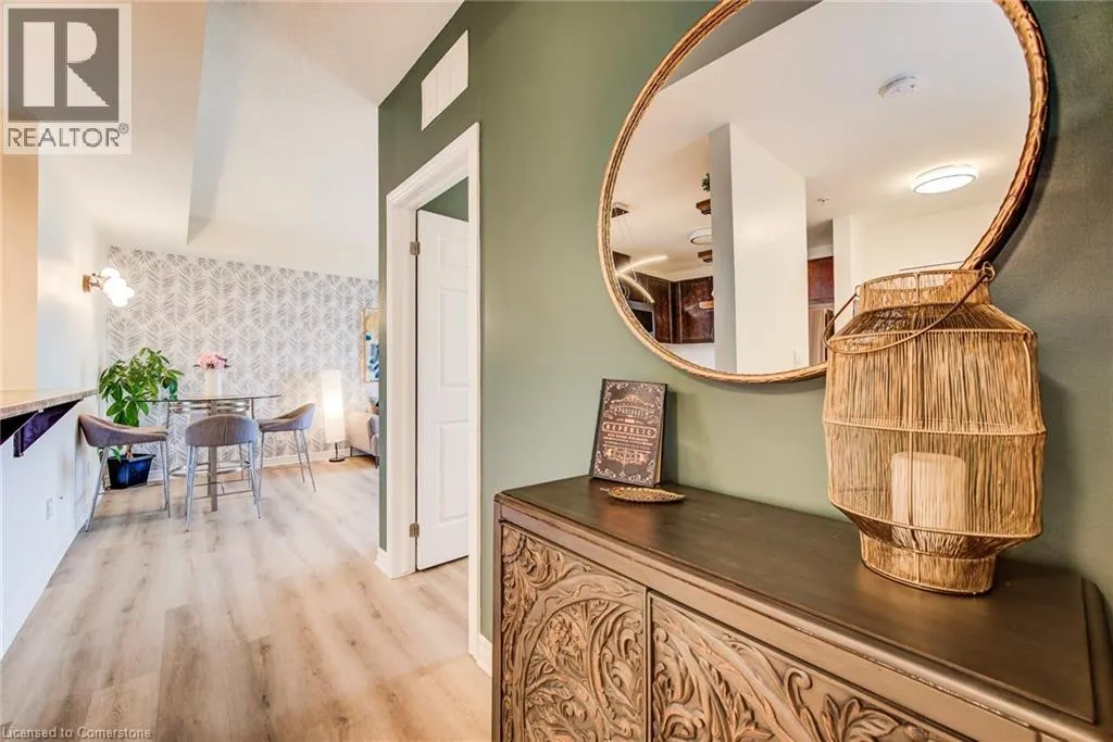 2 COLONIAL Drive Unit# 401, #401