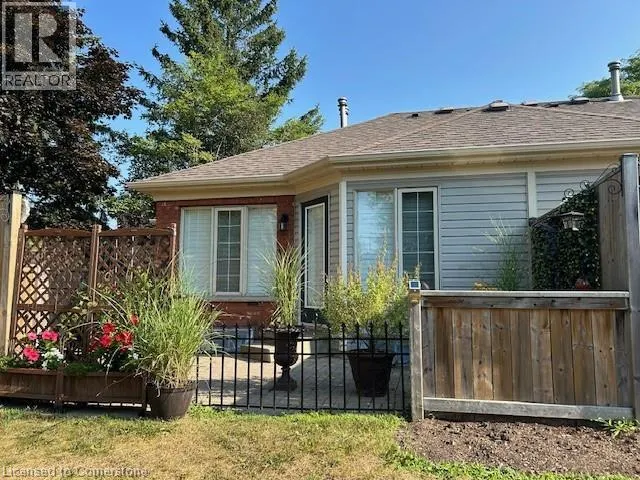 175 FIDDLERS GREEN ROAD Road Unit# 7, #7
