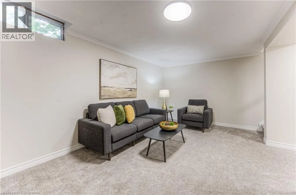 219 KINGSWOOD Drive Unit# 5, #5